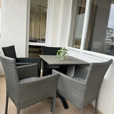 съни Apartment